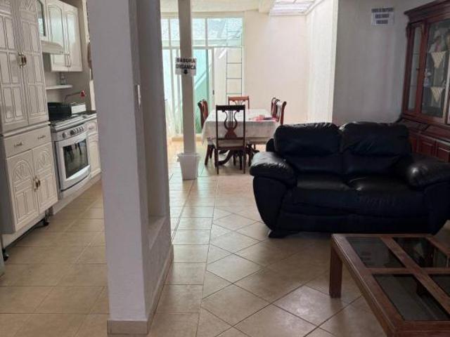 Casa en venta frente a Clínica 47 de IMSS