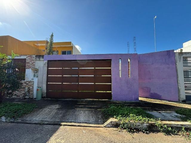 Casa en venta frente a parque en Caucel | NVOT |
