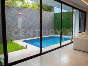 Casa en Venta frente a parque en SM 12 Cancún