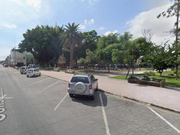 Casa en venta frente al jardín de Analco