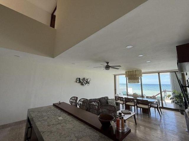 Casa en venta frente al mar en Telchac