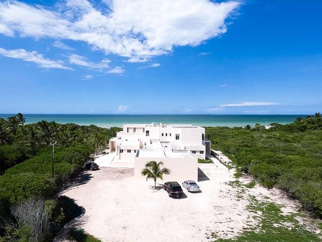 Casa en Venta Frente al Mar Sisal Vive el Encanto del Para?so