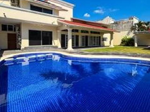Casa en Venta frente al parque