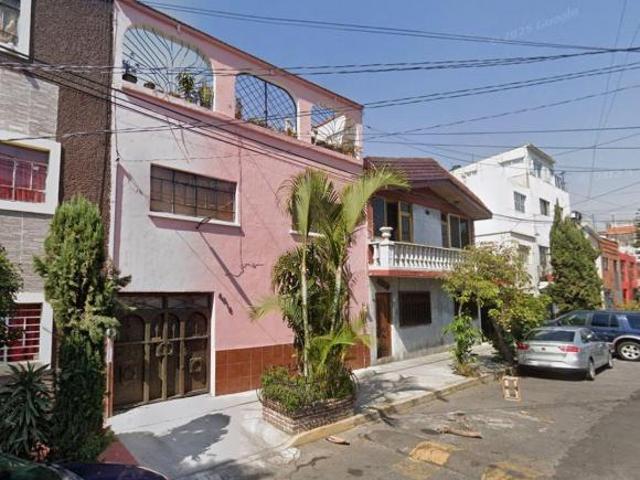 Casa de 120 m² con 4 recámaras en venta en Gertrudiz Sánchez, GAM, CDMX