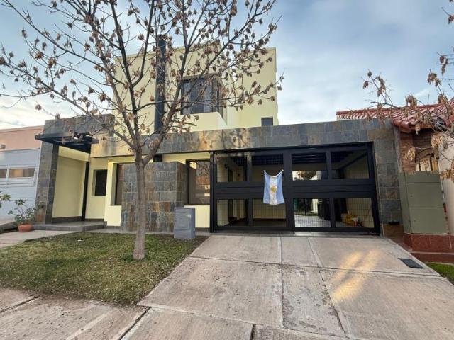 Casa en Venta Godoy Cruz Mendoza