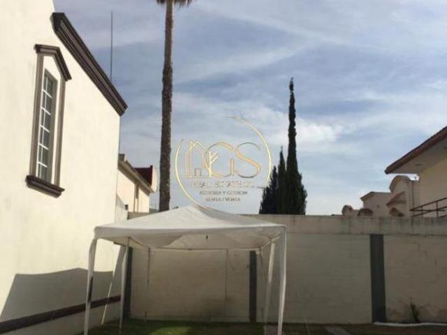 CASA EN VENTA GRAN CLASE CELAYA
