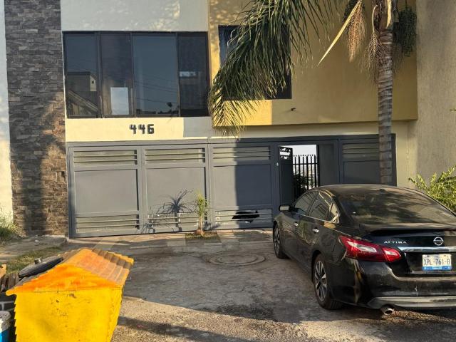 CASA EN VENTA HUERTA DE PEÑA TLAQUEPAQUE