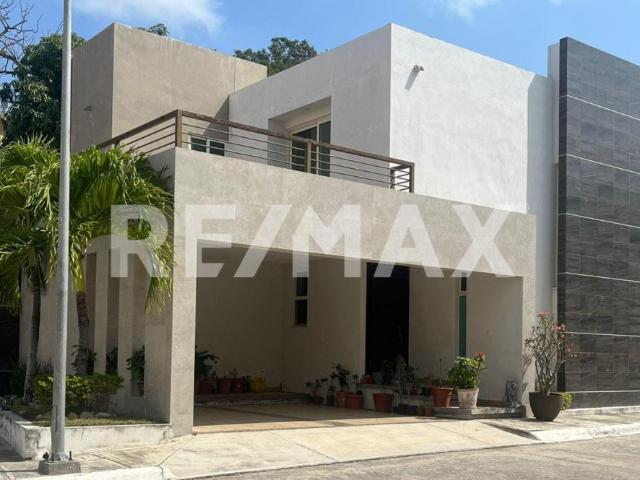 Casa en Venta Haciendas del Rull