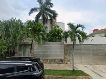 CASA EN VENTA HOLBOX