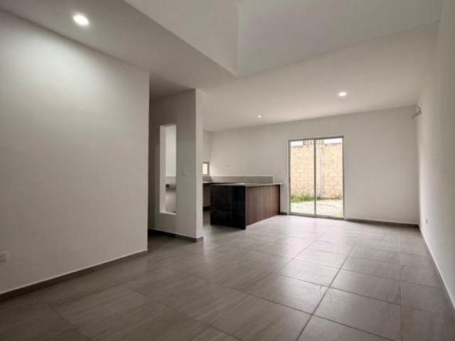 CASA EN VENTA I 3 RECÁMARAS I SALA A DOBLE ALTURA I ACEPTA INFONAVIT FOVISSSTE
