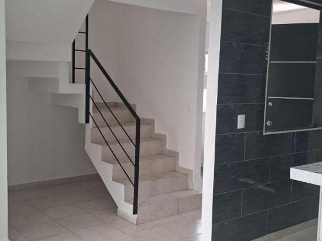 CASA EN VENTA IDILICA RESERVA SERRATON ZINACANTEPEC