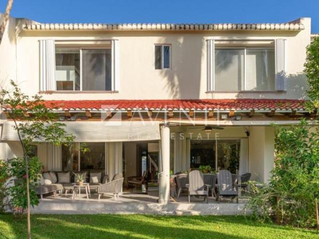 Casa en Venta, Isla Dorada Residencial, Cancún Quintana Roo