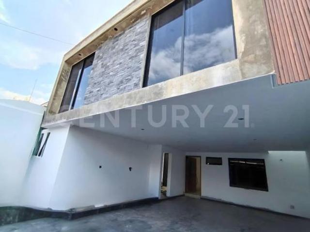 Casa en Venta, Juan Manuel Vallarta Residencial, Zapopan Jalisco