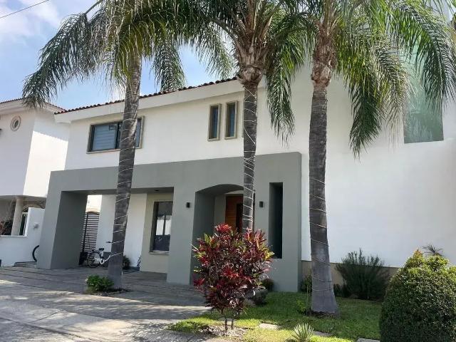 Casa en Venta Jardin Real Coto 6 249