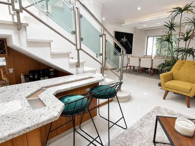 CASA EN VENTA JARDIN REAL EN ESQUINA