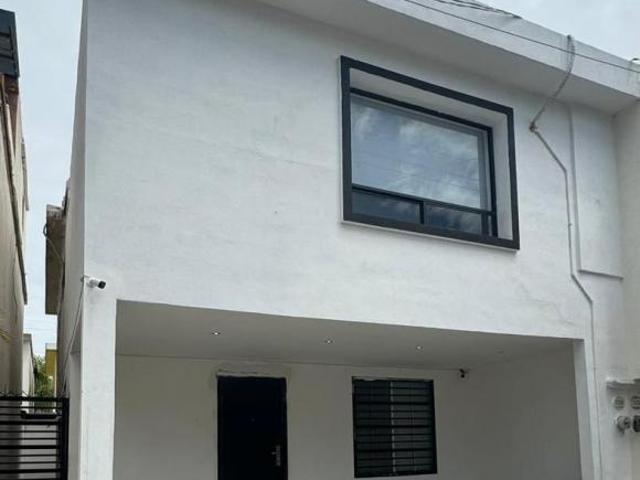 CASA EN VENTA JARDINES DE ANDALUCIA GUADALUPE N.L