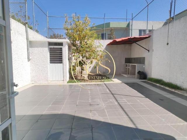 CASA EN VENTA JARDINES DE CELAYA