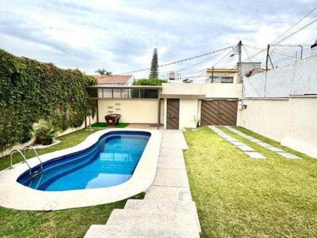 CASA EN VENTA JARDINES DE REFORMA