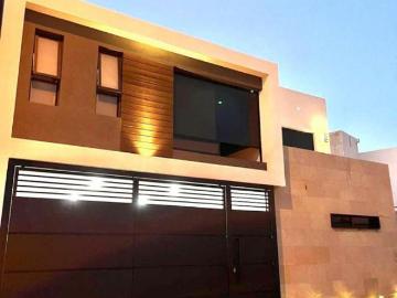 CASA EN VENTA JARDINES DE SANTA FE FRACC PRIVADO ATRAS DE LA IBERO LEON, RECAMARA EN PLANTA BAJA!