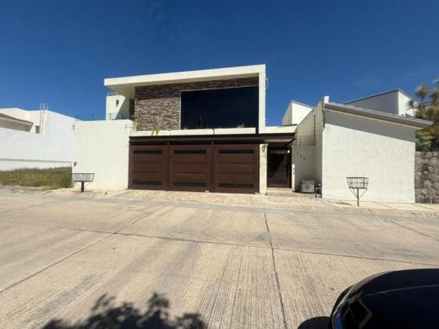 CASA EN VENTA JARDINES DEL MORAL León, Gto