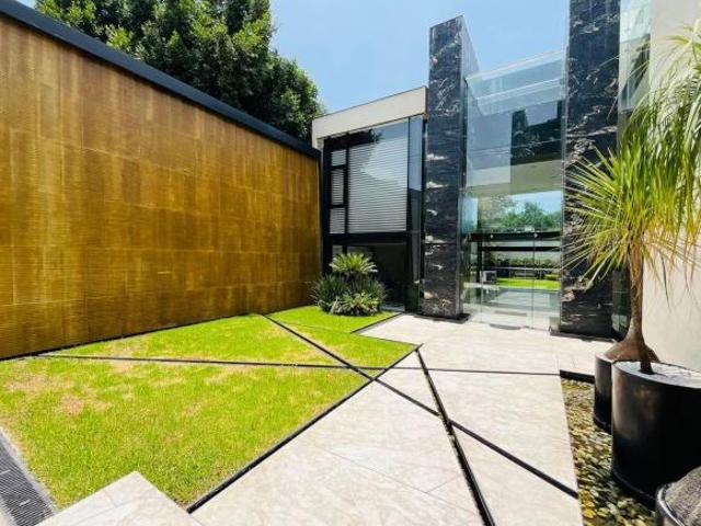 CASA EN VENTA, JARDINES DEL PEDREGAL