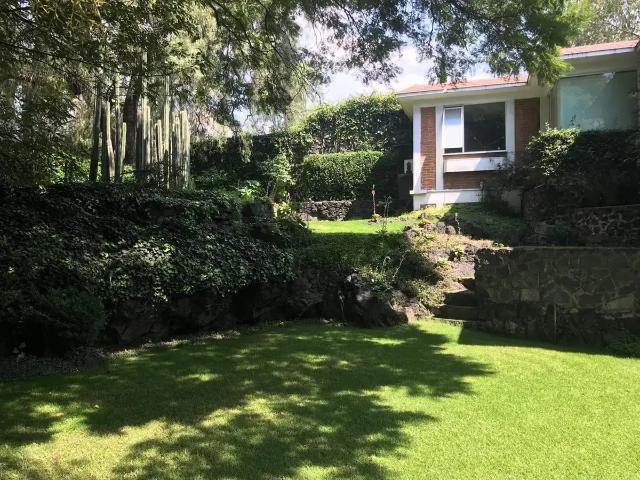 Casa en Venta, Jardines del Pedregal, 3 rec, 12 autos, departamento independiente, jardin