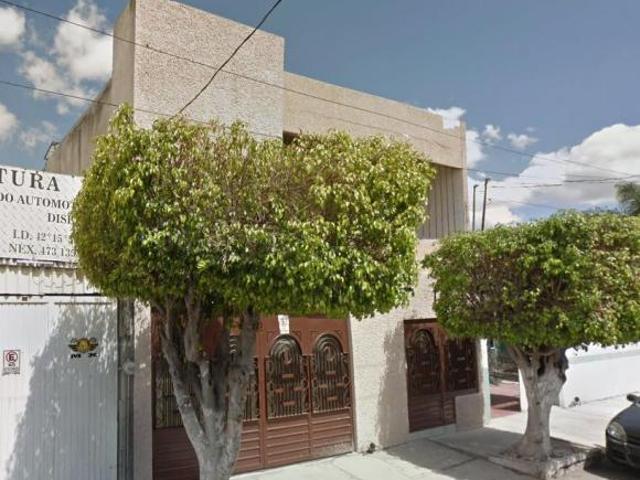 CASA EN VENTA LUIS GOZALEZ OBREGON ZONA DE ORO GUANAJUATO