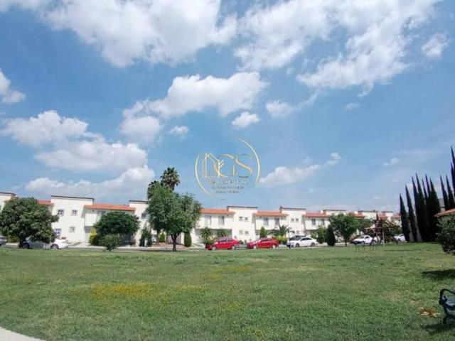 CASA EN VENTA LA CANTERA CELAYA