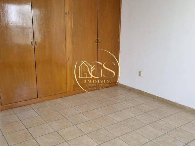 CASA EN VENTA LA FAVORITA CELAYA