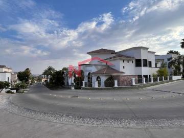 CASA EN VENTA LA JOLLA RESIDENCIAL VILLA DE LAS ESMERALDAS