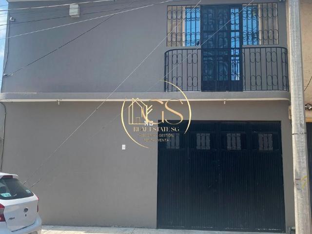 CASA EN VENTA LA JOYA CELAYA