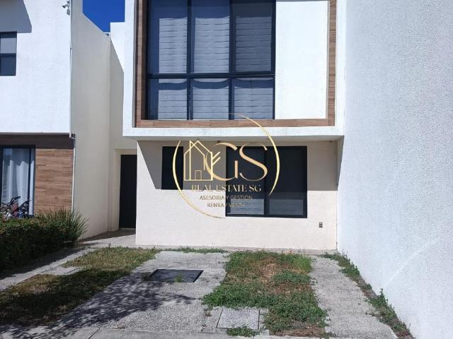 CASA EN VENTA LA RESERVA RESIDENCIAL CELAYA
