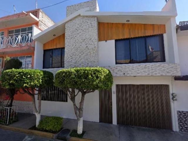 CASA EN VENTA LA VILLADA