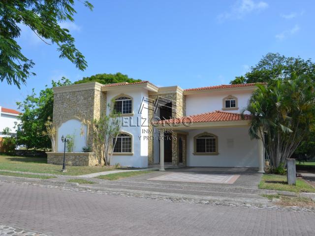 CASA EN VENTA, LAGUNAS DE MIRALTA, $7'900,000
