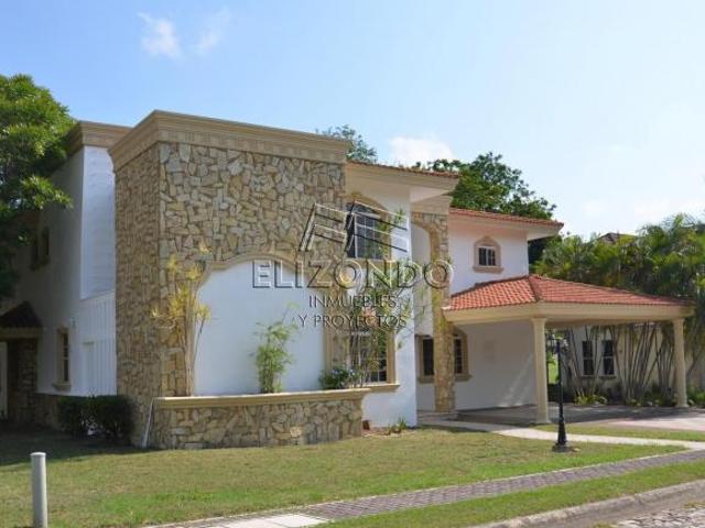 CASA EN VENTA, LAGUNAS DE MIRALTA, $7&apos 900,000