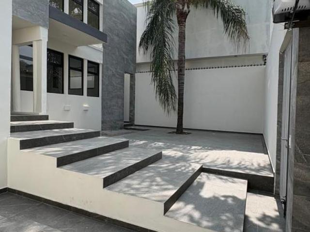 CASA EN VENTA LAS BRISAS 1er SECTOR | ZONA SUR