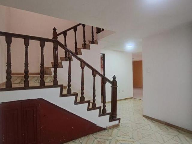 CASA EN VENTA LAS BUGAMBILIAS