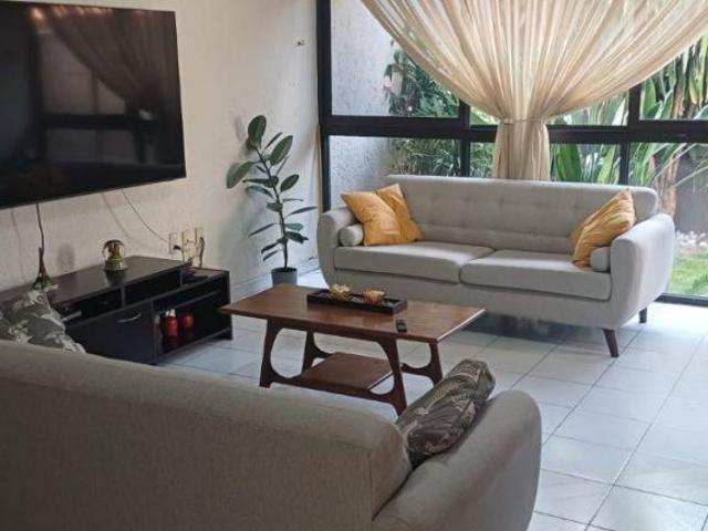Casa en Venta LAS FINCAS UN NIVEL $3&apos 500,000