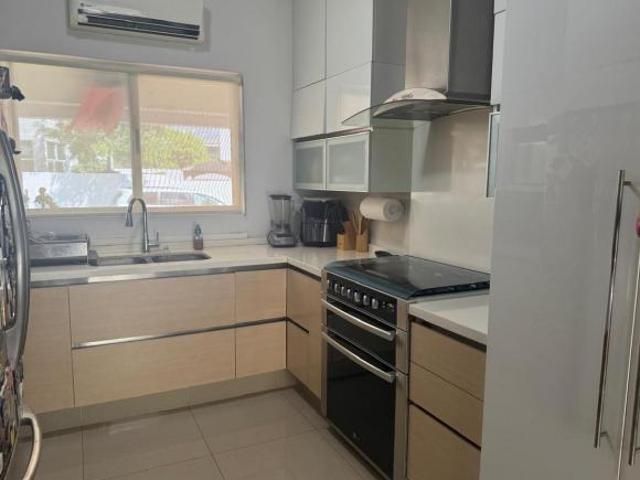 CASA EN VENTA, LAS MONTAÑAS