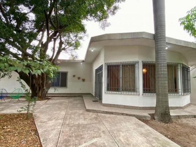 Casa en Venta Lázaro Cárdenas, Temixco | 180 m² Construcción | 1,000 m² Terreno