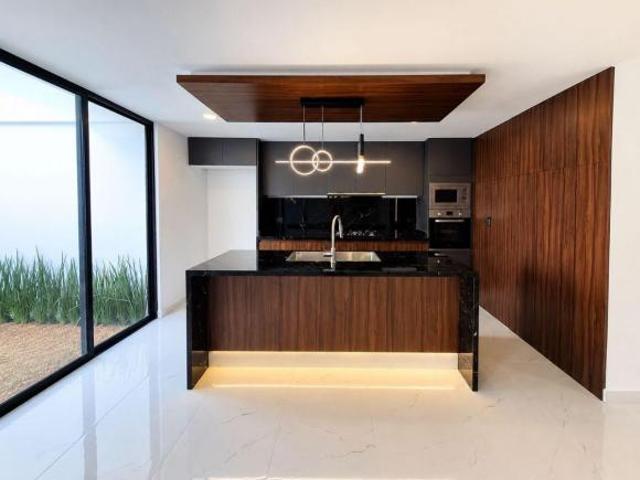 Casa en venta lomas de Angelópolis 2 parque Alvea