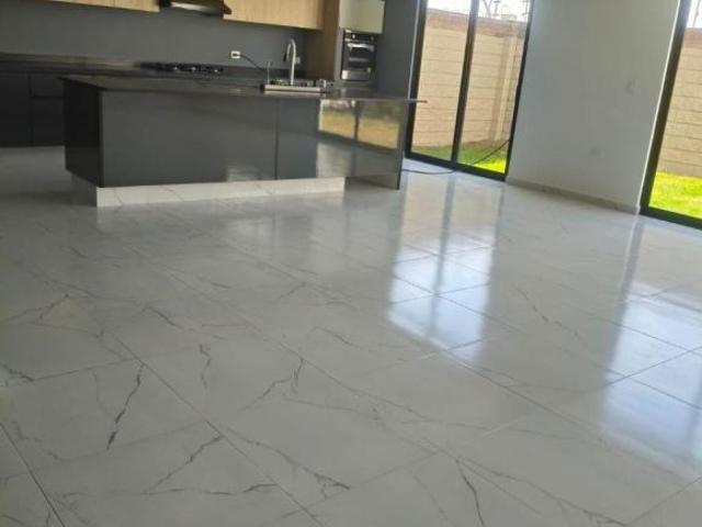 Casa en venta lomas de Angelópolis 2 parque Santiago