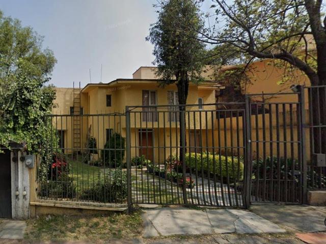 CASA EN VENTA LOMAS DE LAS PALMAS ?T? Hogar Ideal con Jard?n!