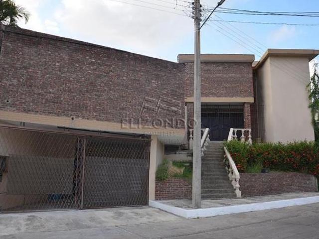 CASA EN VENTA, LOMAS DE ROSALES $6’800,000