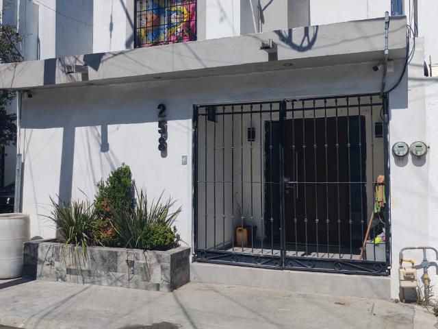 CASA EN VENTA | LOMAS DE SAN GENARO, ESCOBEDO, N.L