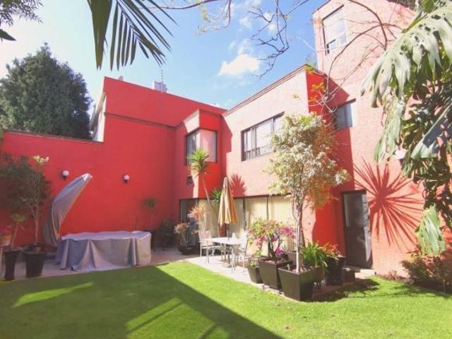 CASA EN VENTA, LOMAS DE TECAMACHALCO 4