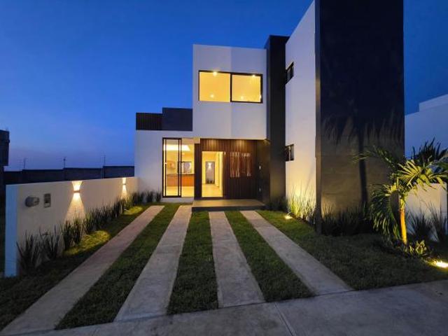 Casa en Venta Lomas del Mediterraneo Con gran Tereaza vista al mar