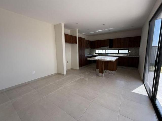 CASA EN VENTA LOMAS PUNTA DEL ESTE, COTO PUNTA MARFIL, ZONA ESTE, LEÓN, GTO