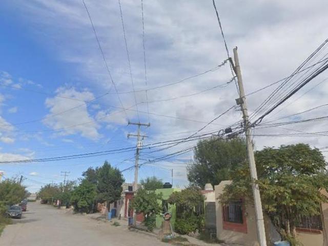 CASA EN VENTA LOS BOSQUES MONCLOVA