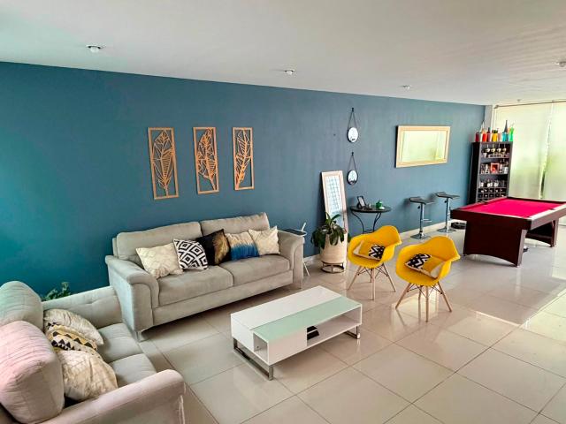 CASA EN VENTA LOS LAURELES RESIDENCIAL SALIDA AL MEZQUITAL